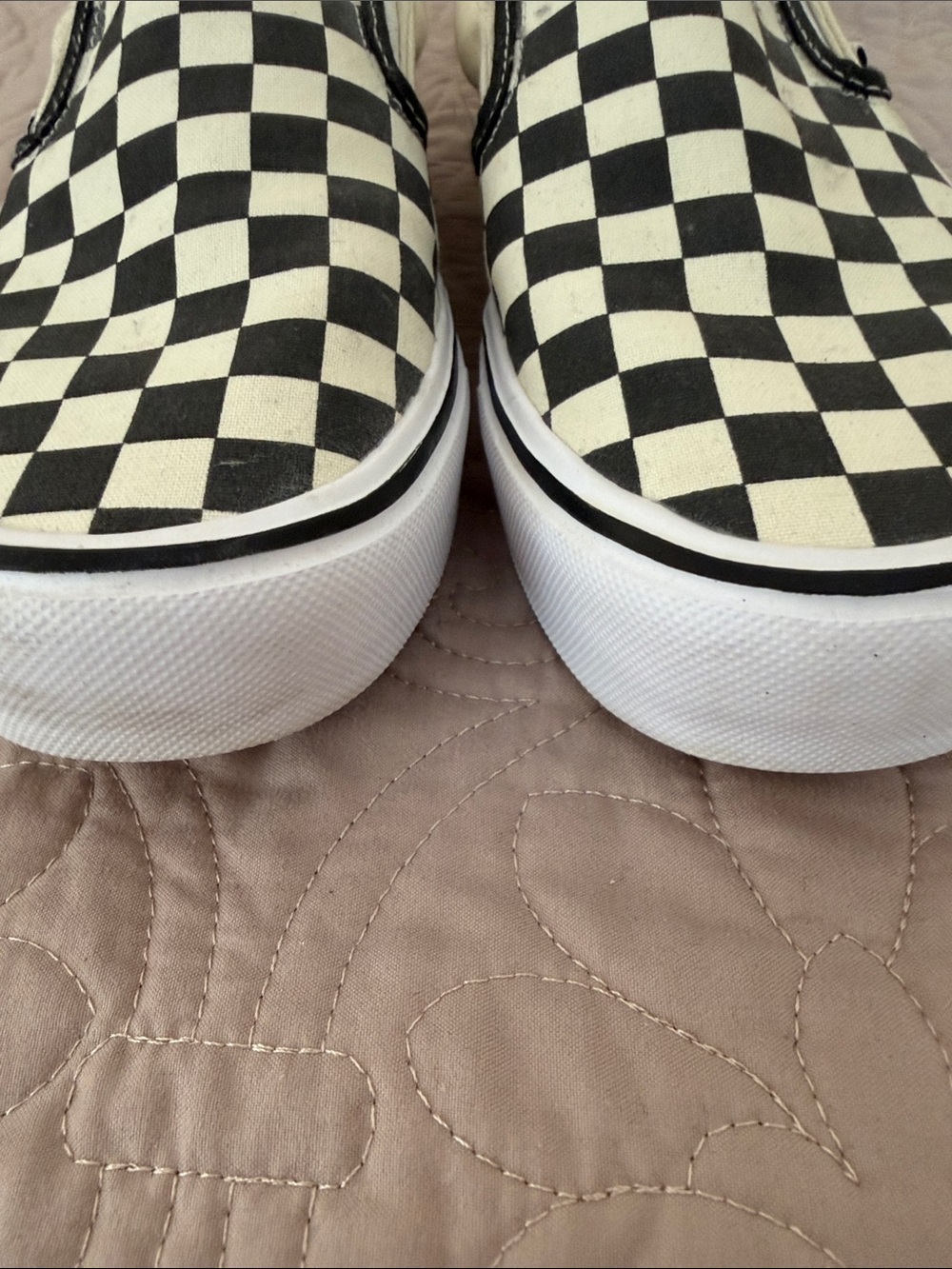 Vans Black/White Checkerboard Ultracush Lightweight Slip-On Sneakers (9) - Picture 2 of 7